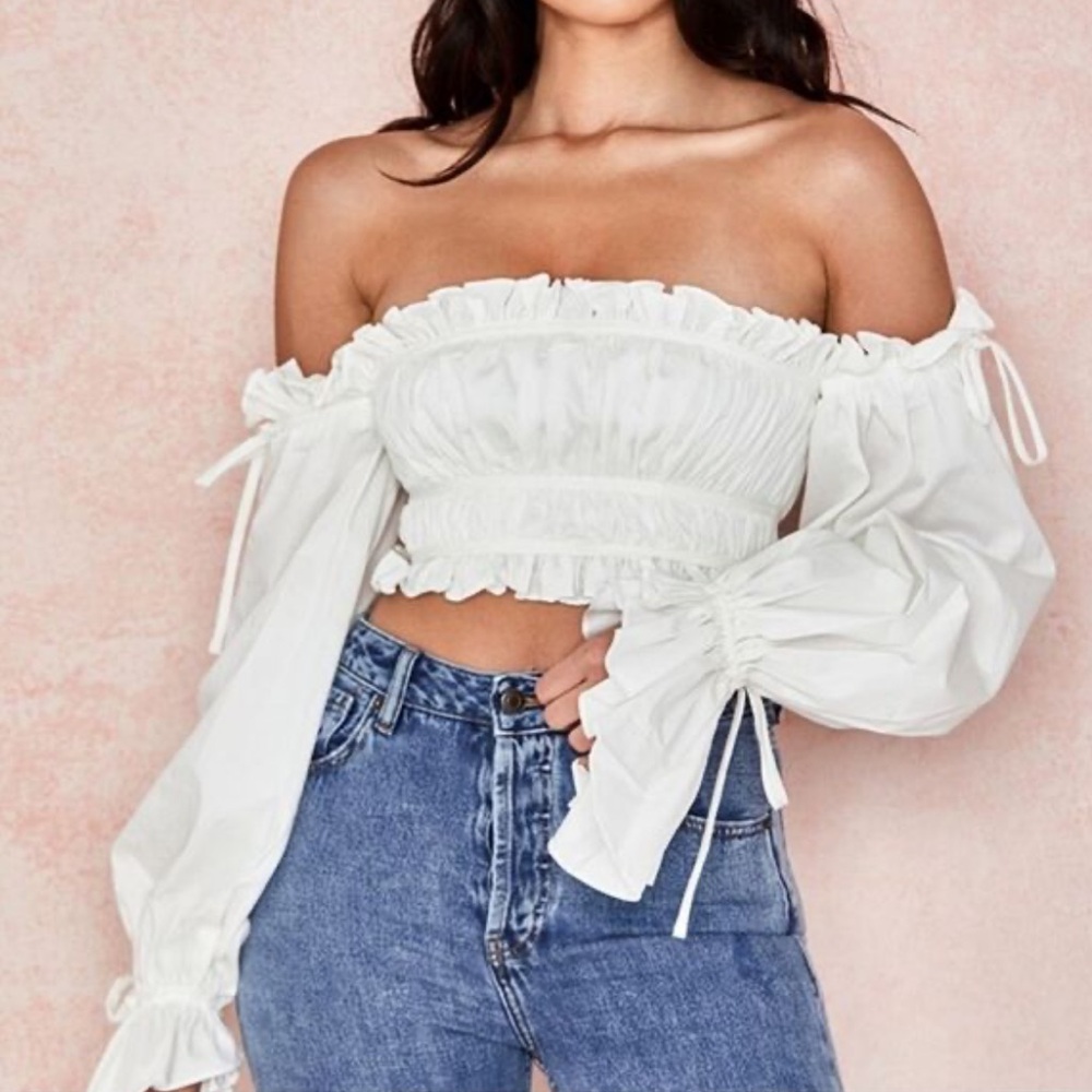 House of CB NWOT Tula ruched Top